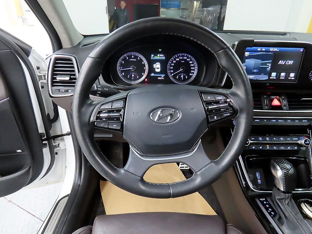 HYUNDAI Grandeur - Vista 9