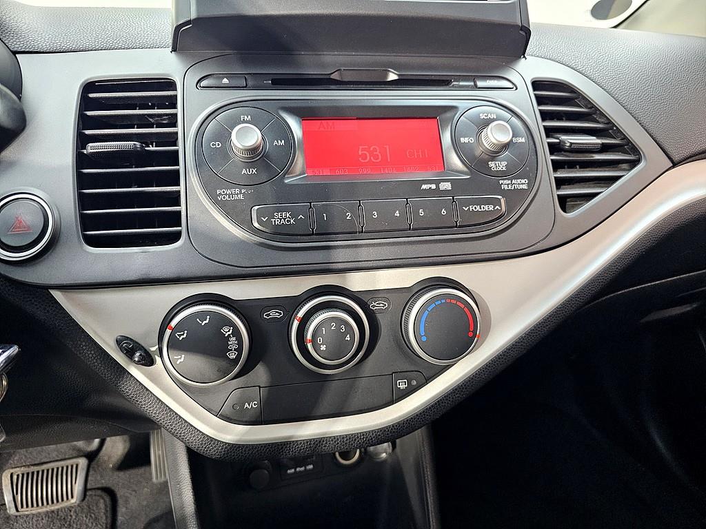 KIA Morning - Vista 11