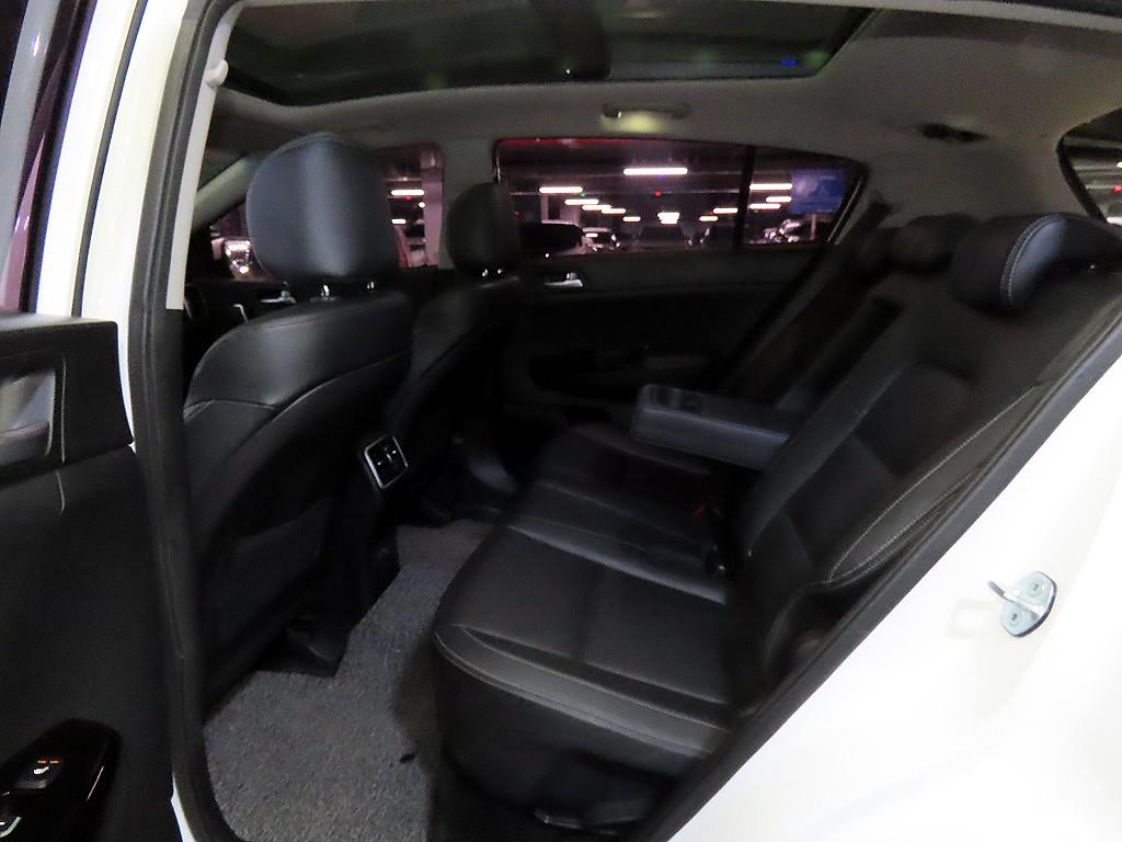 KIA Sportage - Vista 7