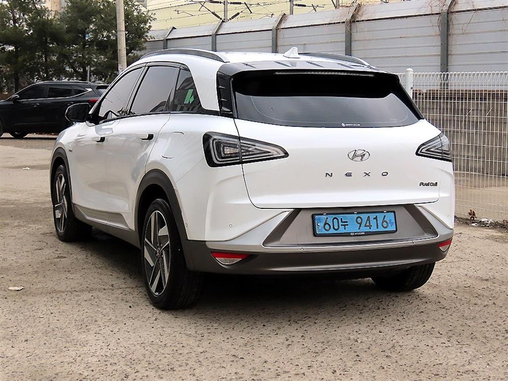 HYUNDAI Nexo - Vista 3