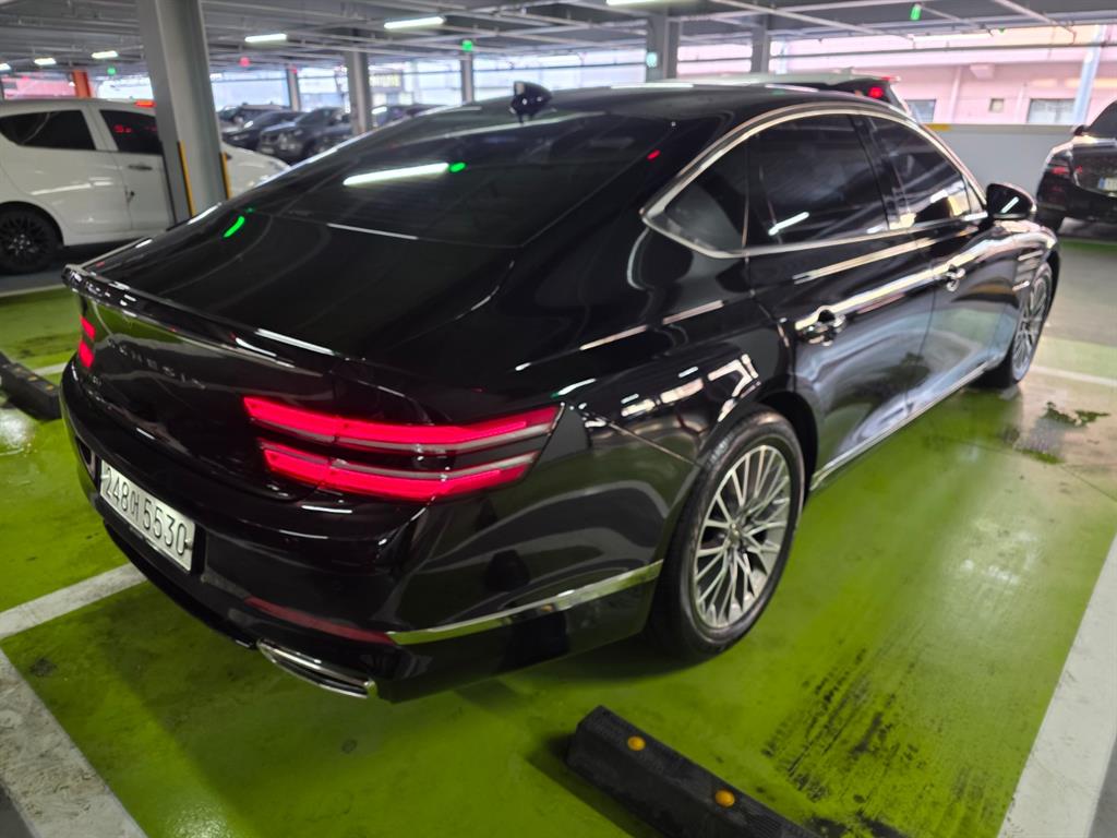 Genesis G80 - Vista 5