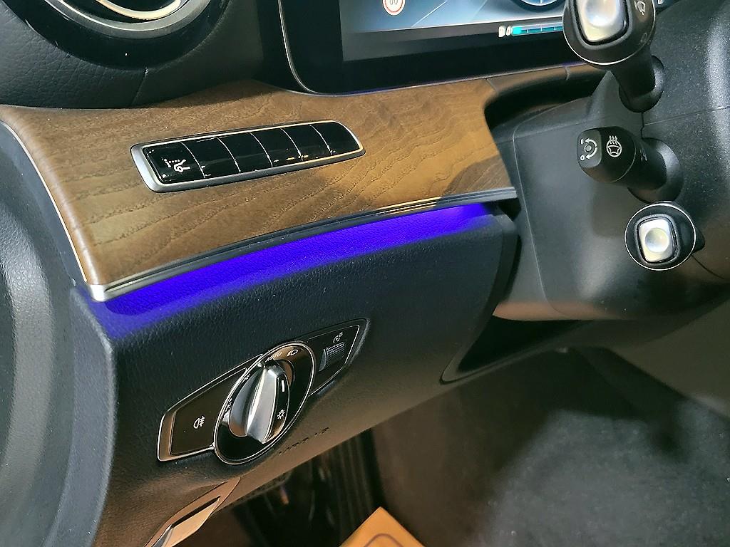 Mercedes Benz E class 2017 Gris - Importación desde Corea - HF Imports Iquique - Foto 14