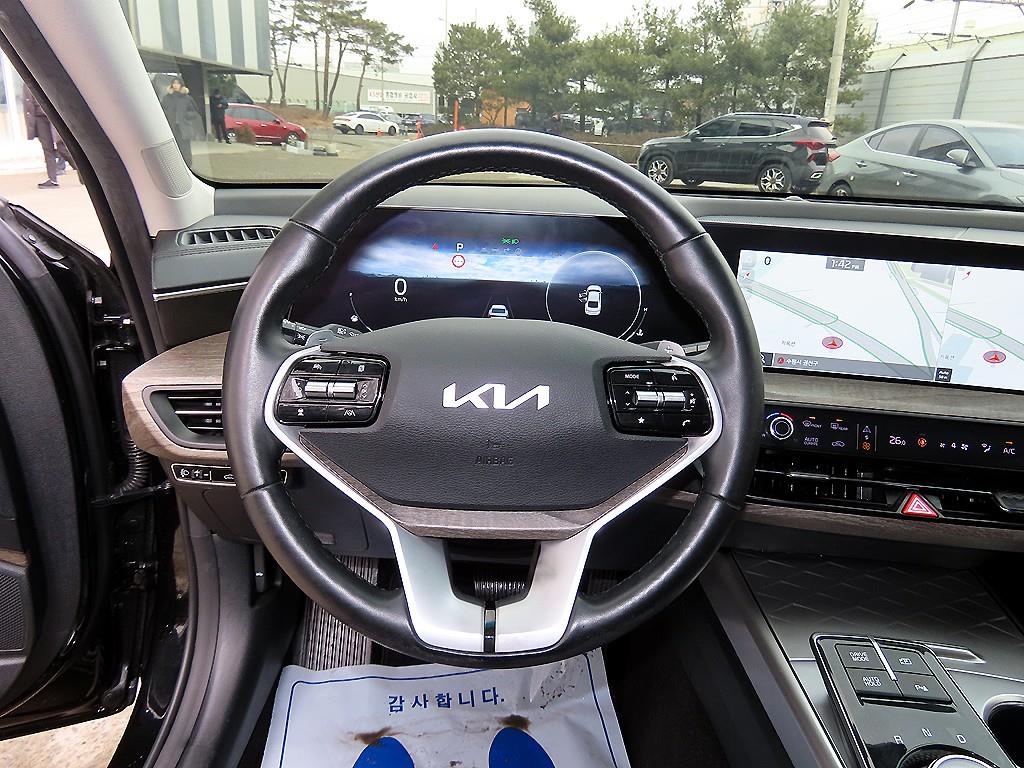 KIA K8 - Vista 8