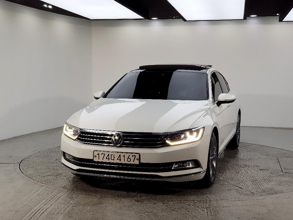 Volkswagen Passat - Vista 2