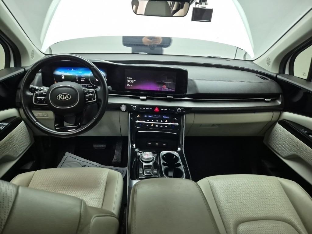 KIA Carnival - Vista 7