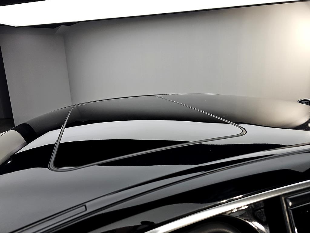 Mercedes Benz E class - Vista 12