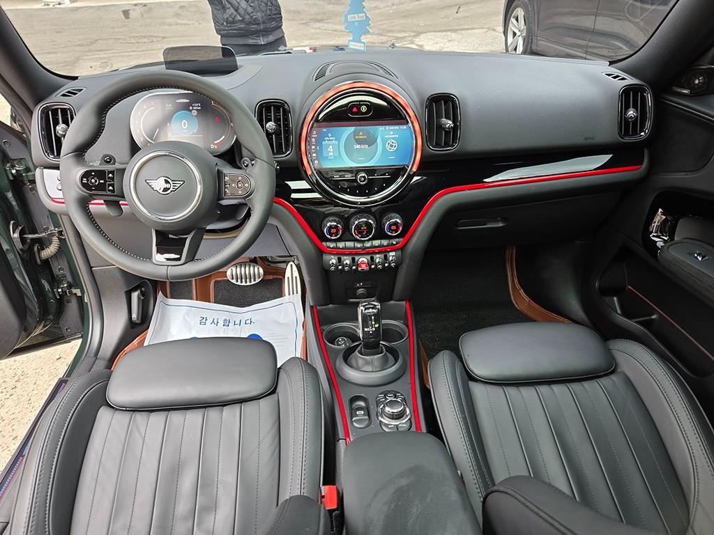 Mini Countryman - Vista 8