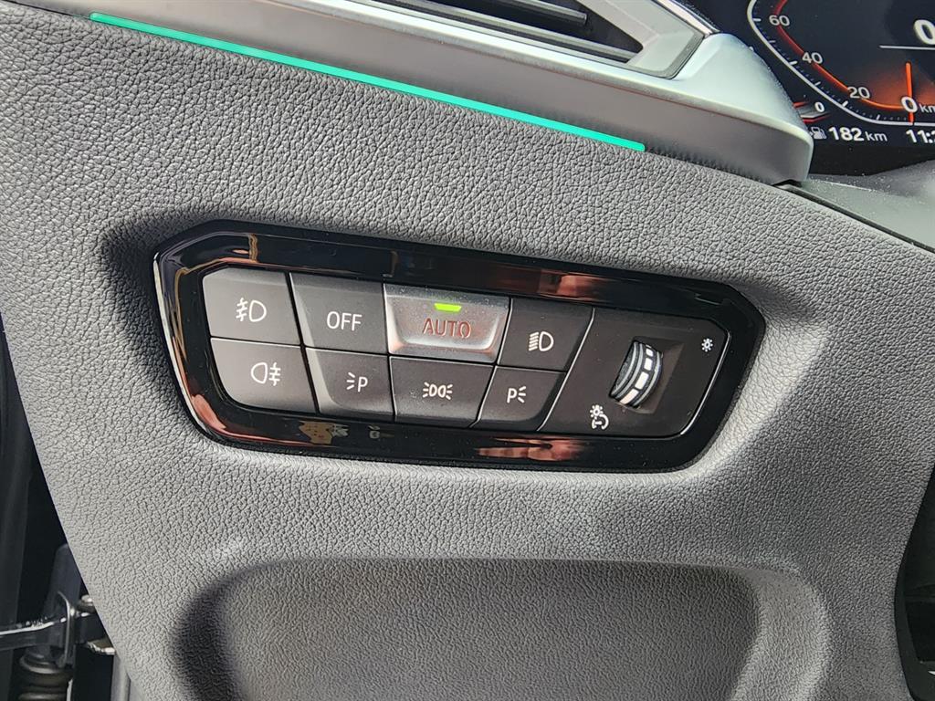 BMW 3 series 2022 Negro - Importación desde Corea - HF Imports Iquique - Foto 19