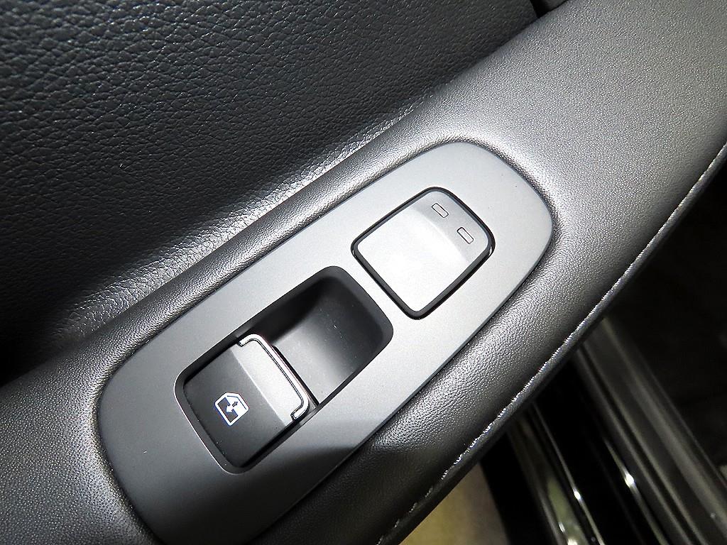 HYUNDAI Sonata 2025 Negro - Importación desde Corea - HF Imports Iquique - Foto 16