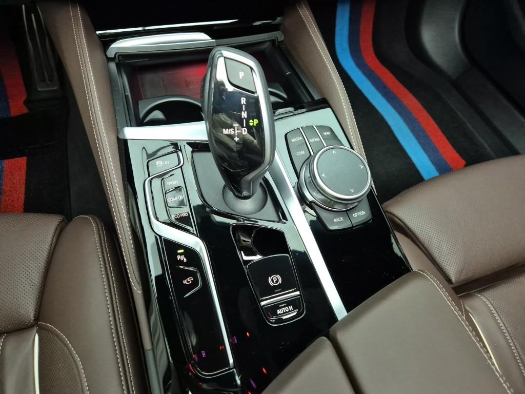 BMW 5 Series - Vista 8