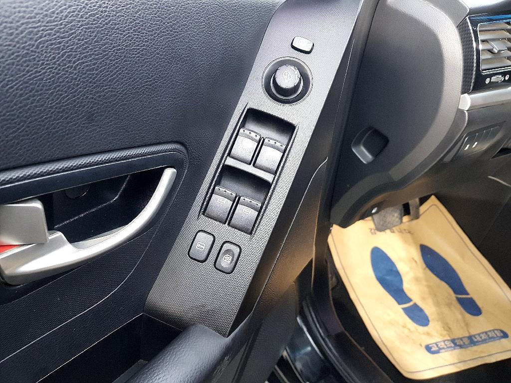 Ssangyong Korando - Vista 11