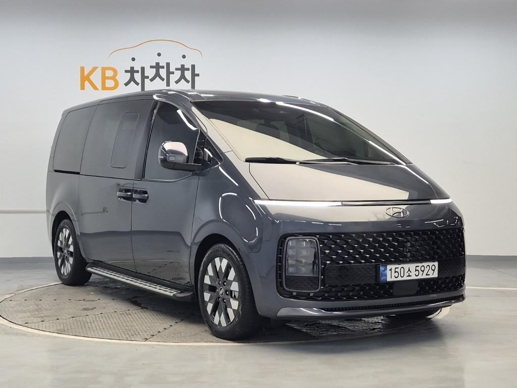 HYUNDAI Staria - Vista 4