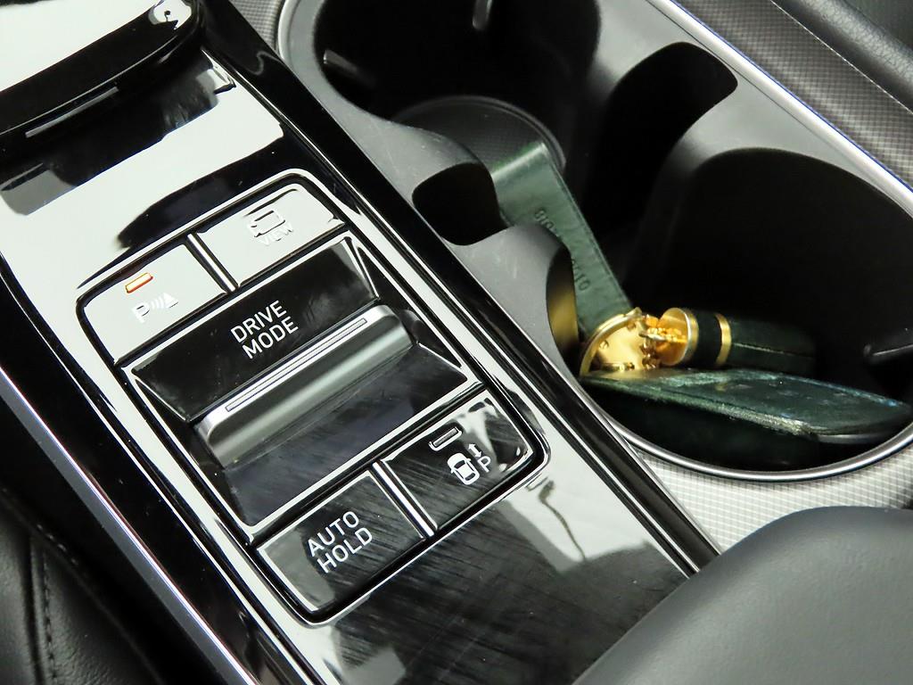 HYUNDAI Sonata - Vista 11