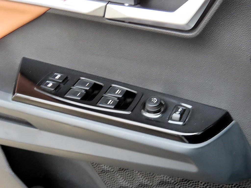 Ssangyong Torres - Vista 11