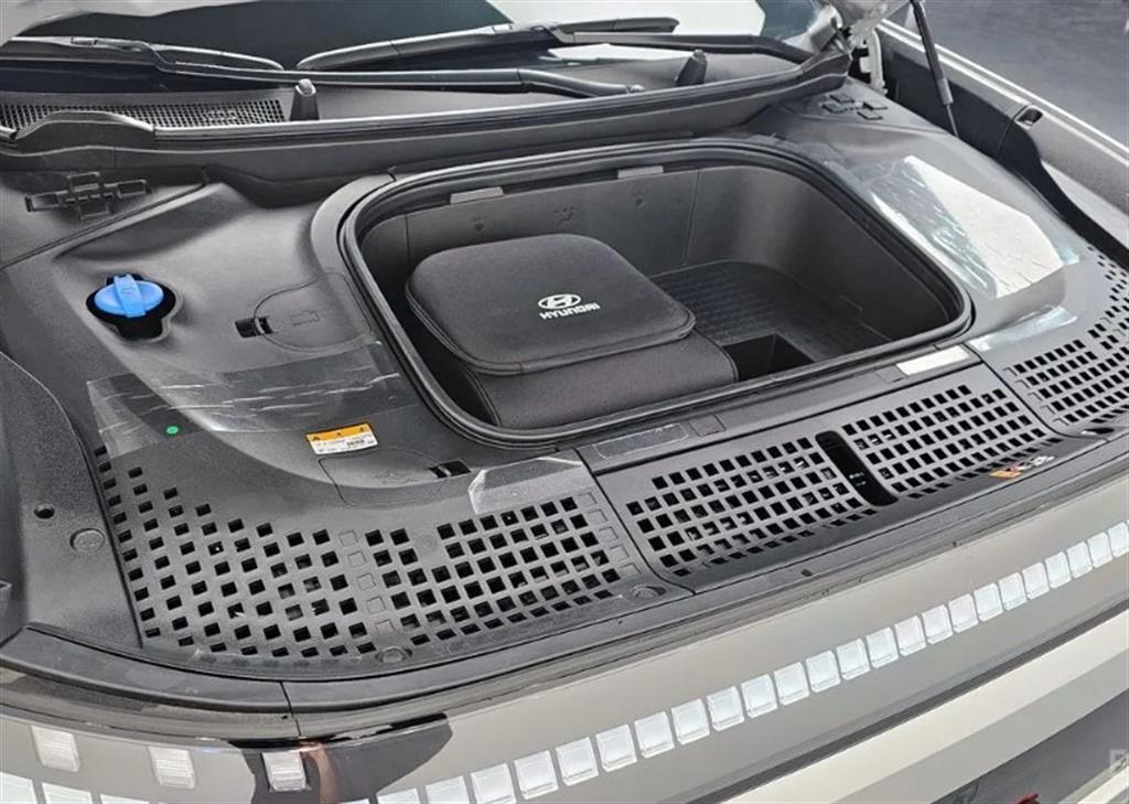 HYUNDAI IONIQ 9 - Vista 6