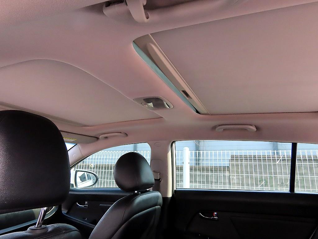 KIA Sportage 2012 Blanco - Importación desde Corea - HF Imports Iquique - Foto 17