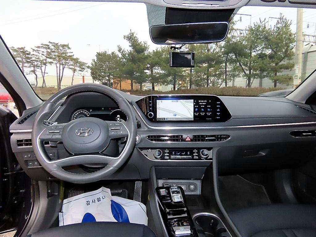 HYUNDAI Sonata - Vista 7