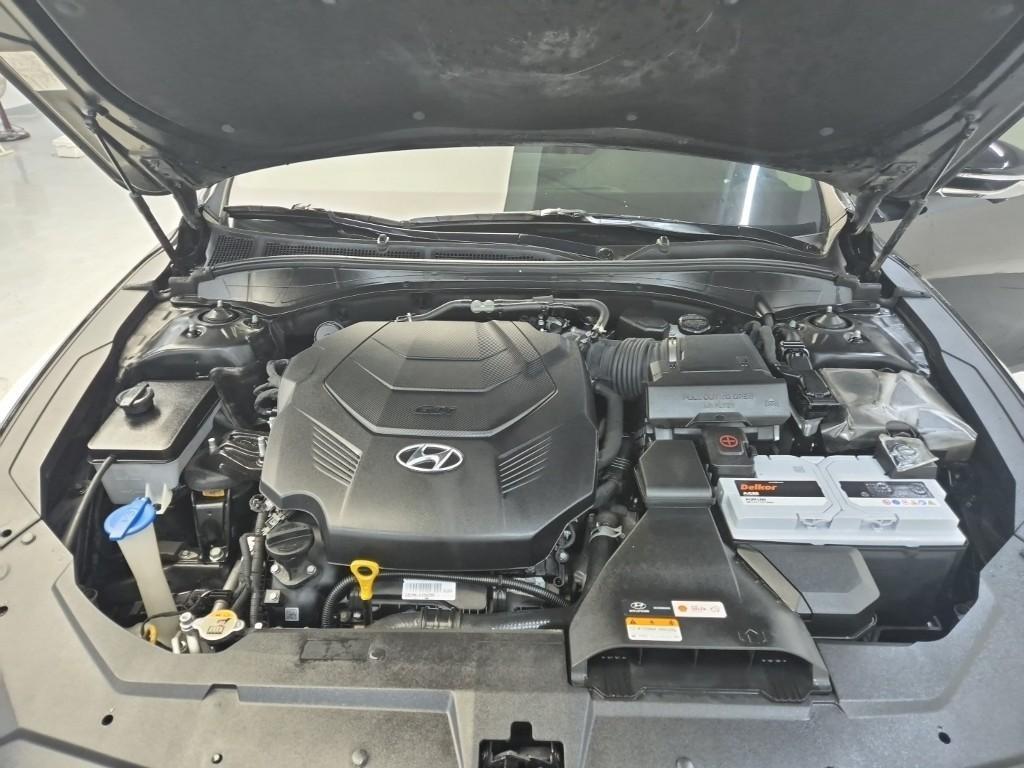 HYUNDAI Grandeur - Vista 5