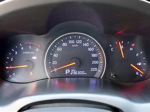 KIA Carnival - Vista 12