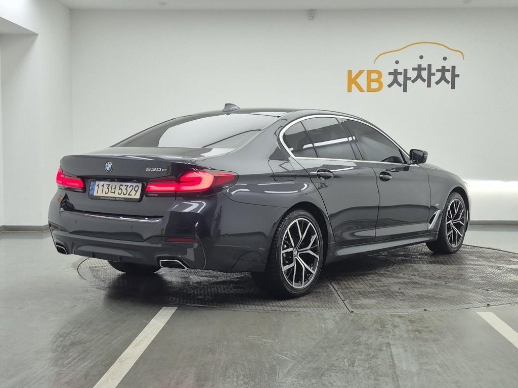 BMW 5 Series - Vista 4