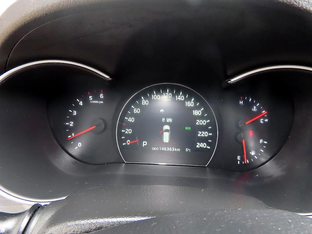 KIA Sorento - Vista 9