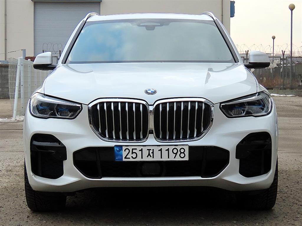 BMW X5 2022 Blanco - Importación desde Corea - HF Imports Iquique - Foto 1
