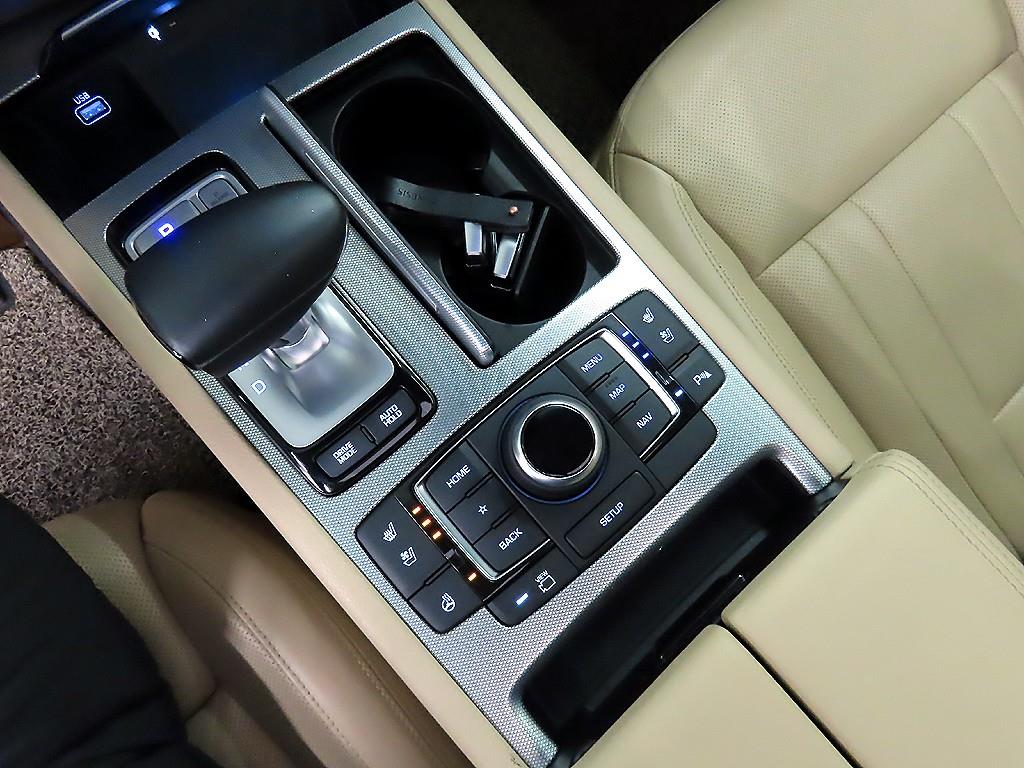 Genesis G80 - Vista 10