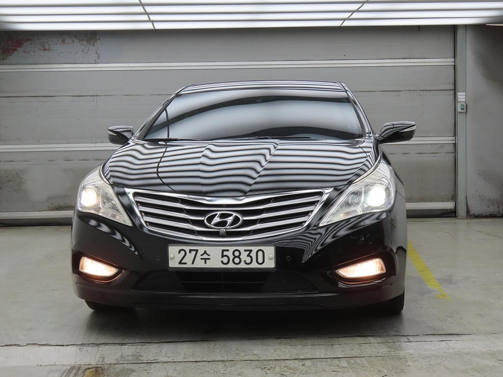 HYUNDAI Grandeur - Vista 2