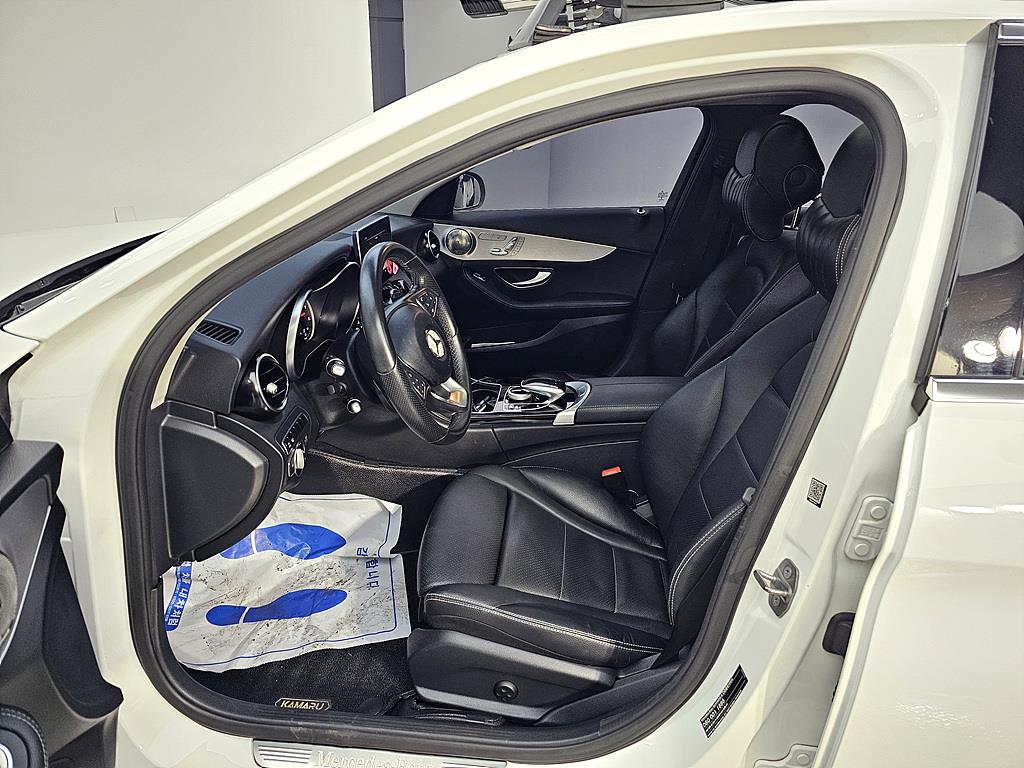 Mercedes Benz C Class - Vista 8