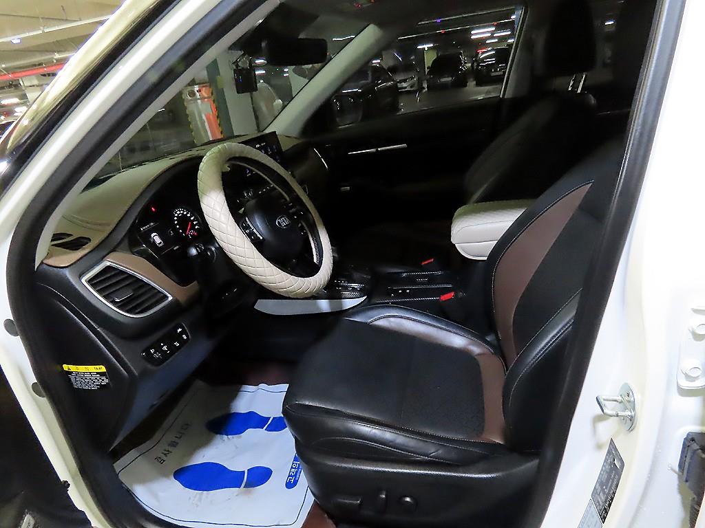 KIA Seltos - Vista 6