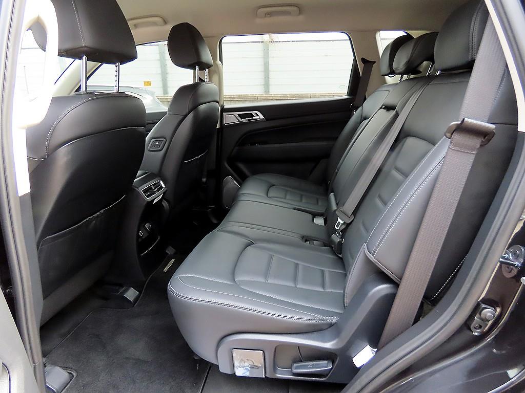 Ssangyong Rexton - Vista 6