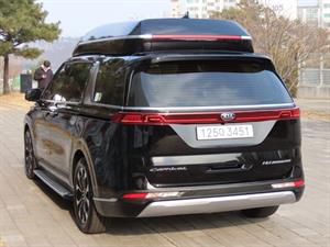 KIA Carnival - Vista 8