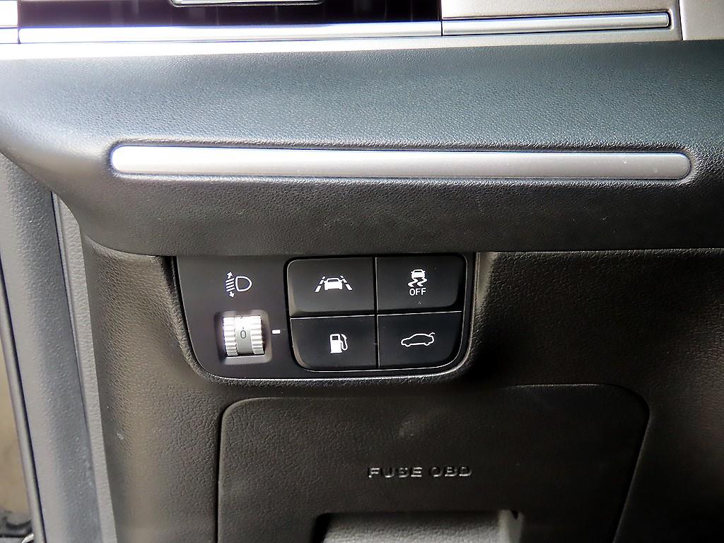 HYUNDAI Grandeur - Vista 12