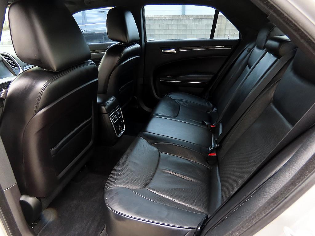 Chrysler 300C - Vista 6