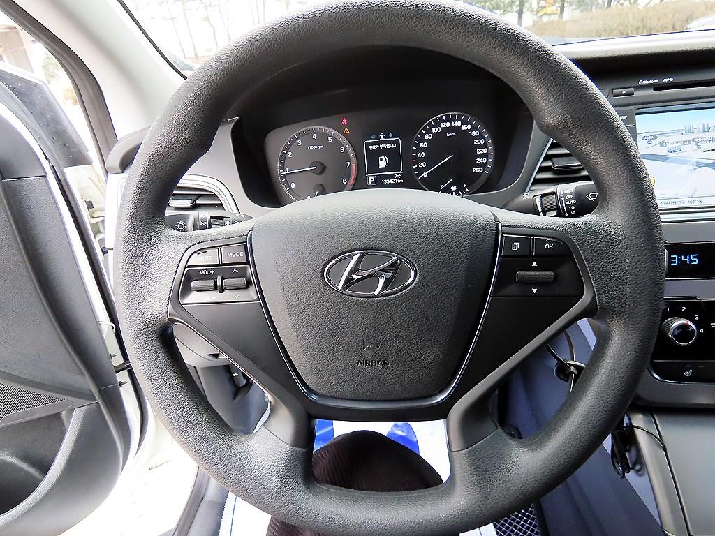 HYUNDAI Sonata - Vista 8