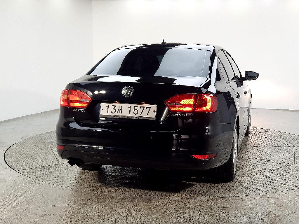 Volkswagen Jetta - Vista 3