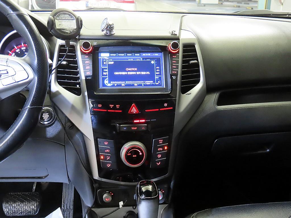 Ssangyong Tivoli - Vista 11