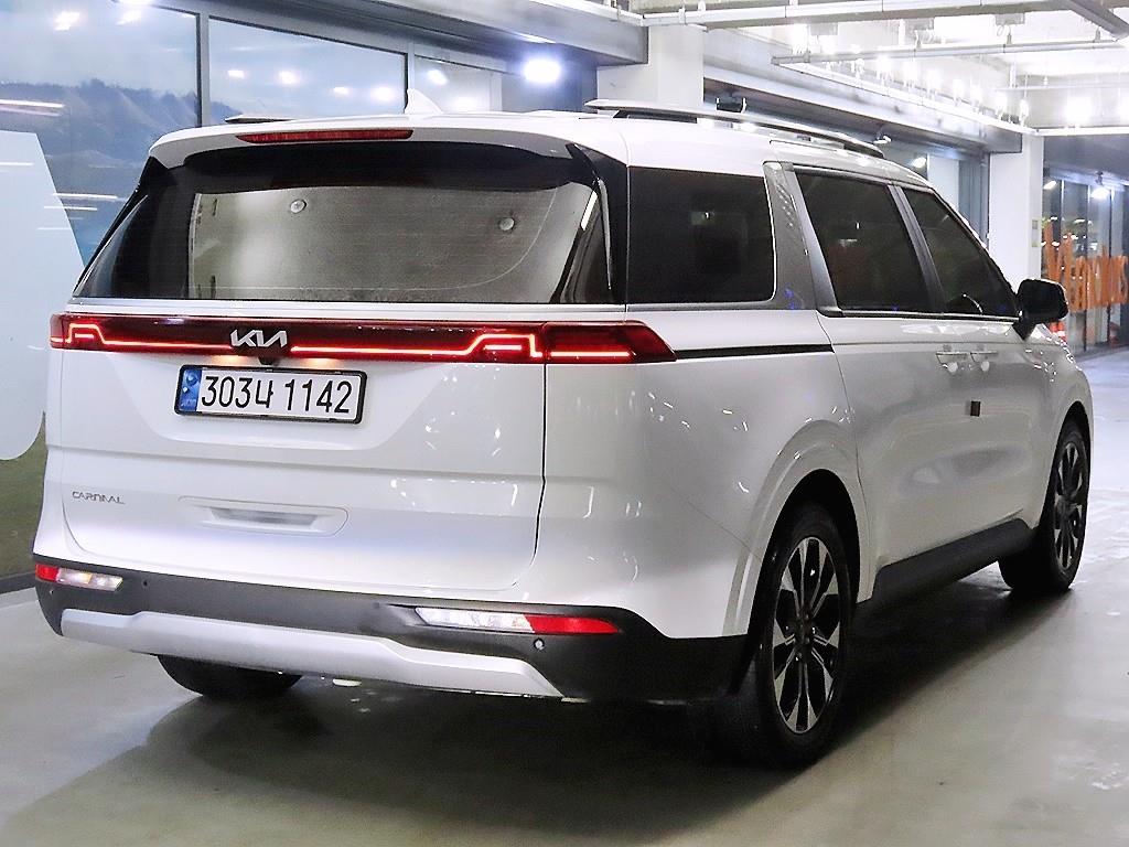 KIA Carnival - Vista 4