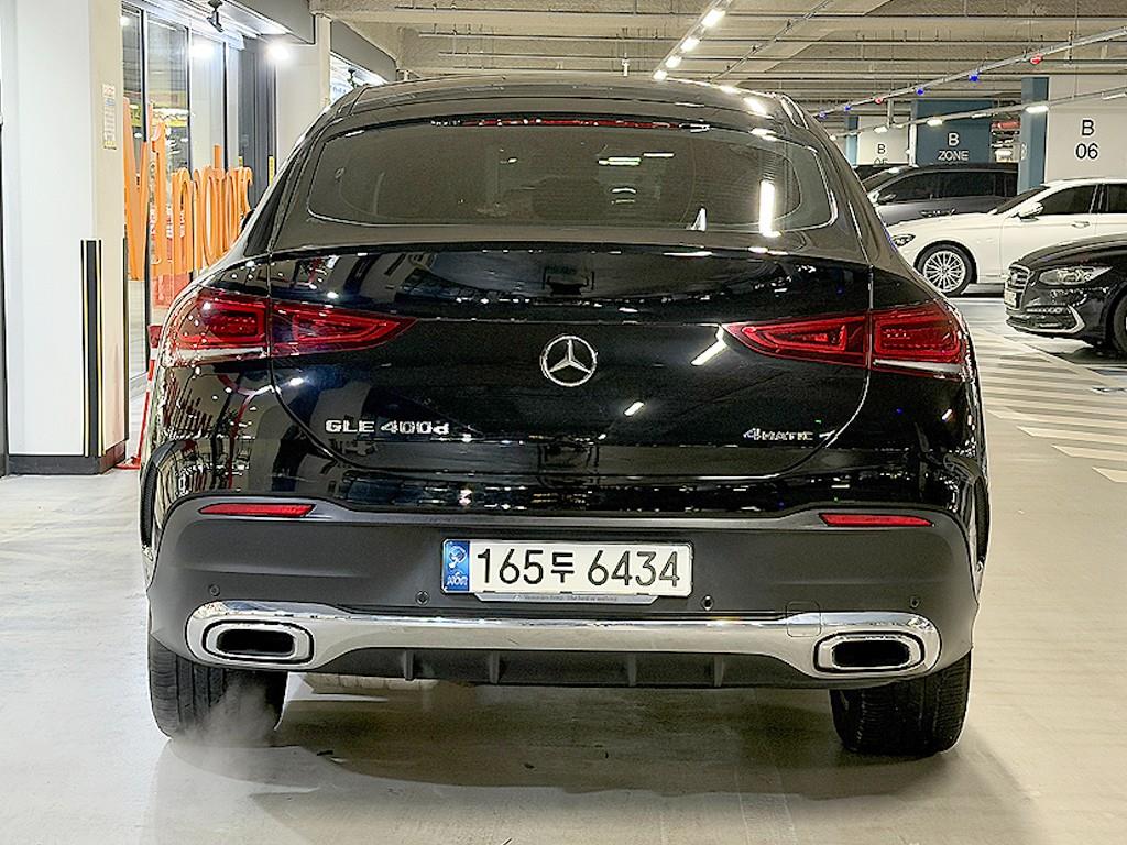 Mercedes Benz GLE Class - Vista 5