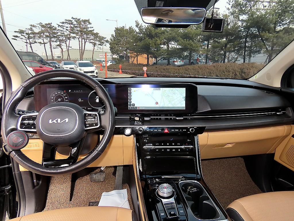 KIA Carnival - Vista 8