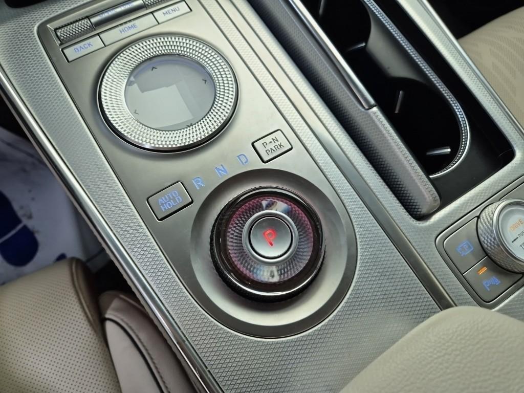 Genesis GV80 - Vista 8