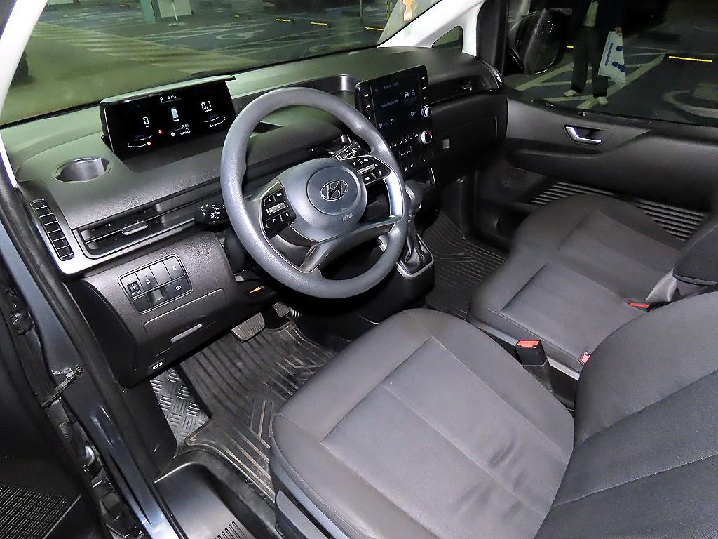 HYUNDAI Staria - Vista 9