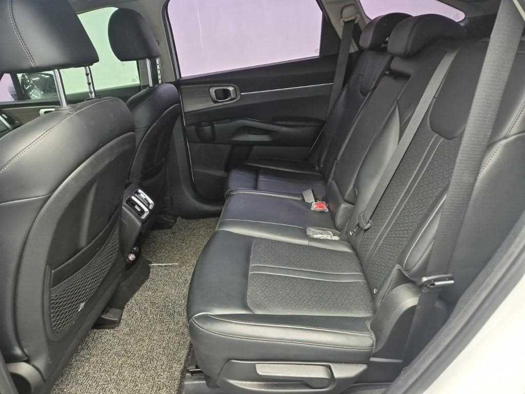 KIA Sorento - Vista 12