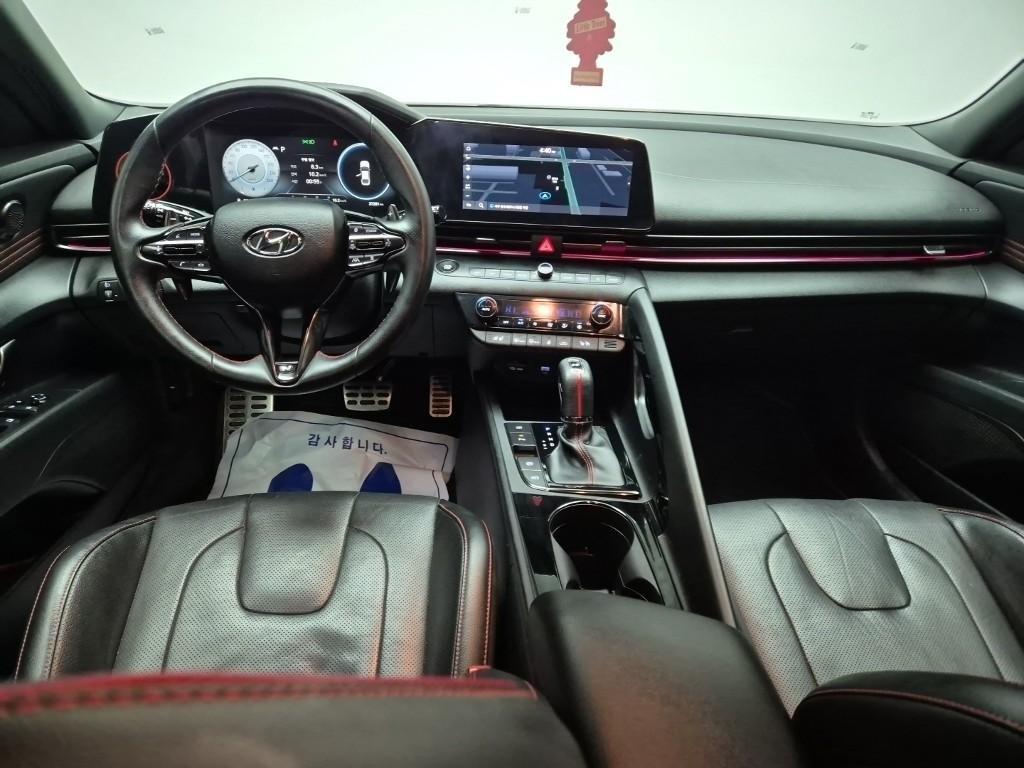 HYUNDAI Avante - Vista 7