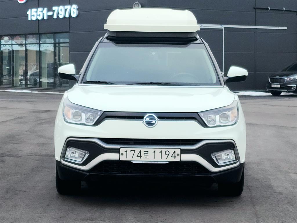 Ssangyong Tivoli 2017 Blanco - Importación desde Corea - HF Imports Iquique - Foto 1