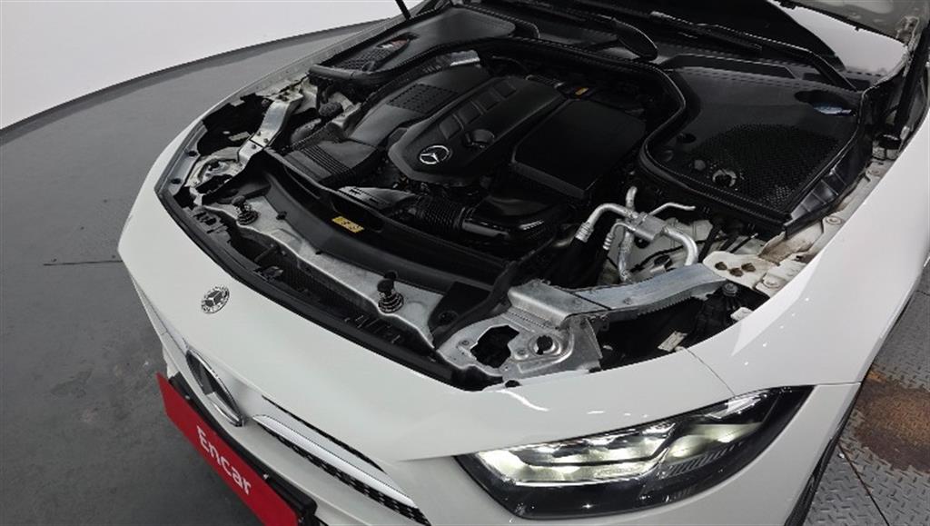 Mercedes Benz CLS Class - Vista 6