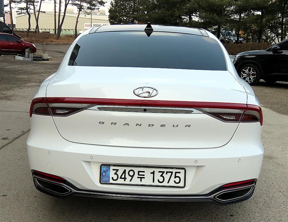 HYUNDAI Grandeur - Vista 4