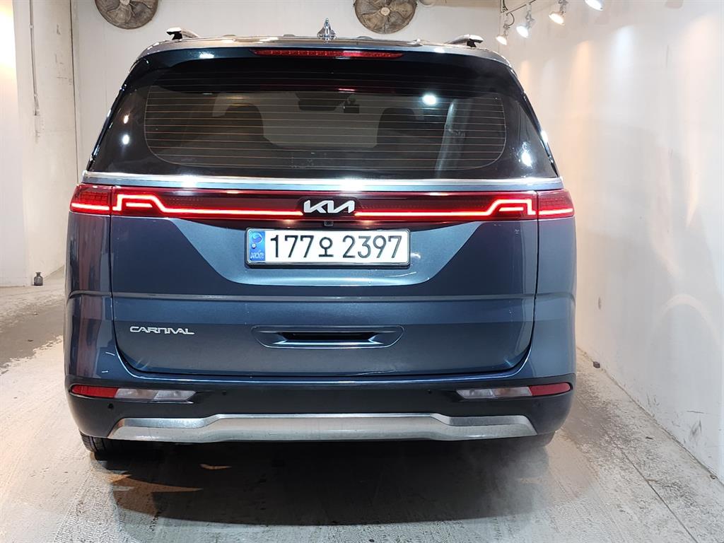 KIA Carnival - Vista 3