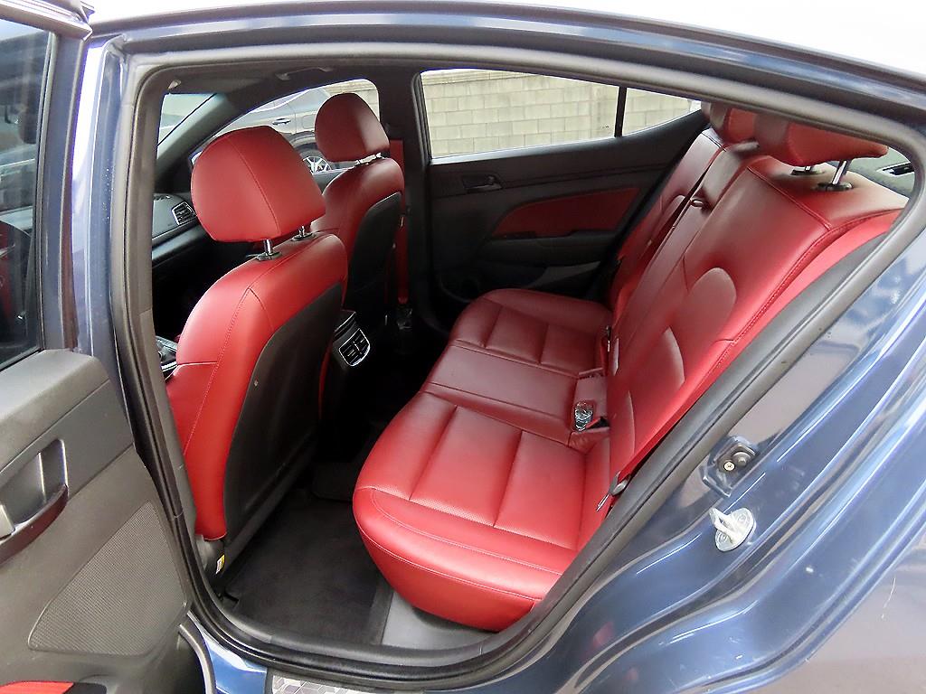 HYUNDAI Avante - Vista 6