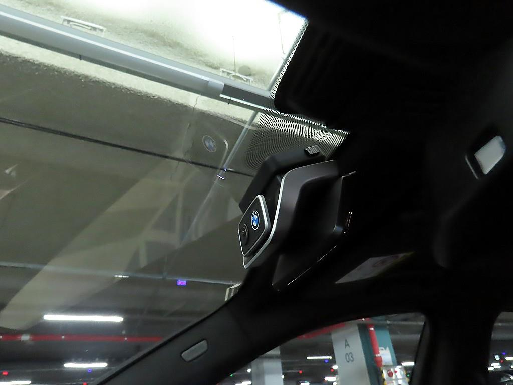 BMW 3 series 2025 Negro - Importación desde Corea - HF Imports Iquique - Foto 14